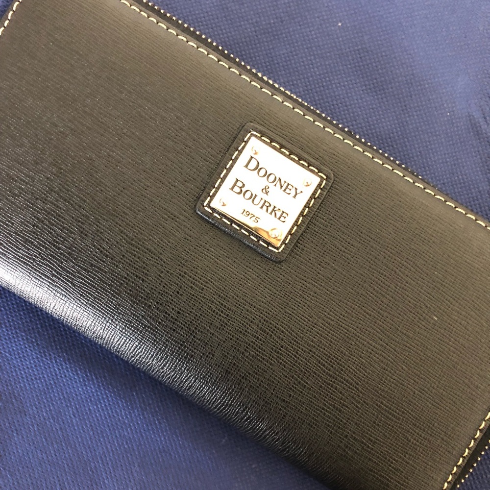 Dooney & Bourke Saffiano Large Zip Around Wallet